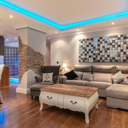 Weforyou 2 Bedrooms Penthouse At Malaga Center Exterior photo